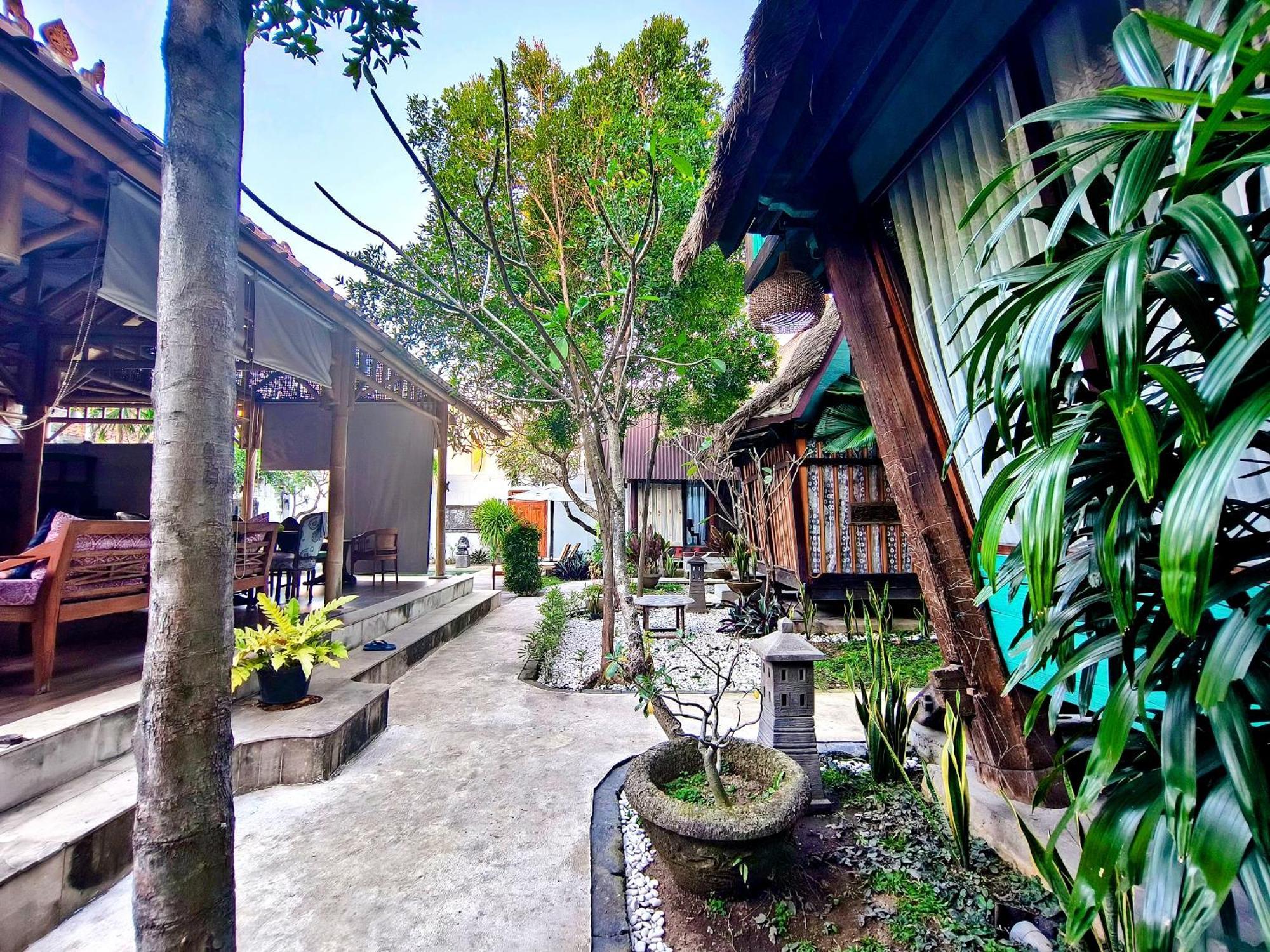 Panda Lumbung Bed & Breakfast Sanur  Exterior photo
